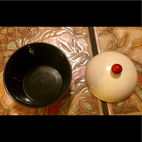 💗Urban Outfitters Cupcake holder & mini Cupcake salt & pepper shakers - Picture 7 of 10